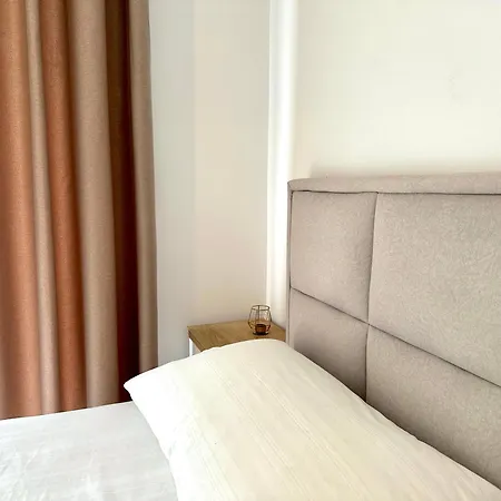 Apartment Cobalt *